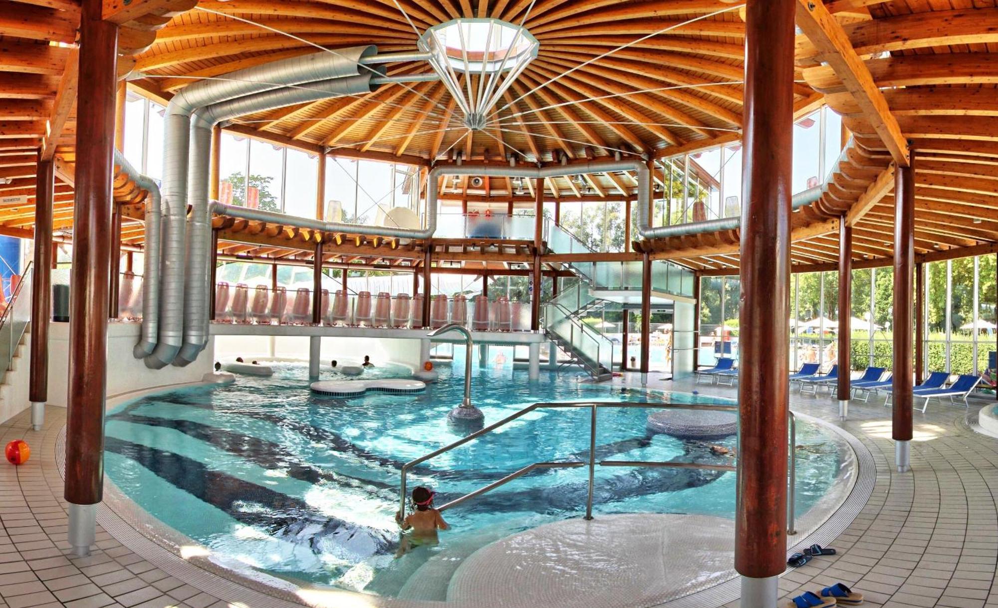 Vitalhotel Der Parktherme - Inkl Thermeneintritt & Sauna Бад-Радкерсбург Экстерьер фото