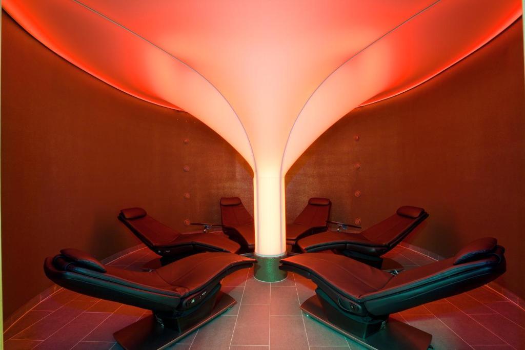 Vitalhotel Der Parktherme - Inkl Thermeneintritt & Sauna Бад-Радкерсбург Экстерьер фото